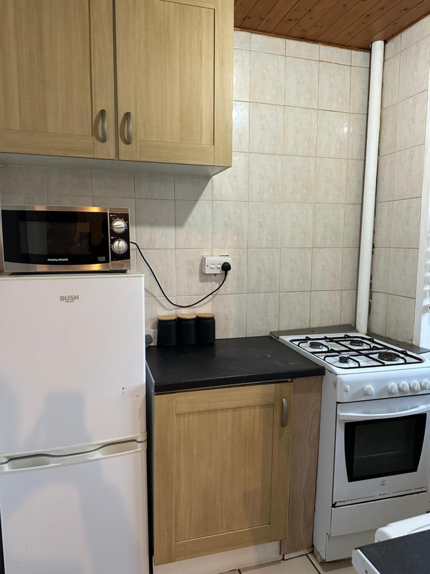 1 Bedroom Flat In Whitechapel, * Londra